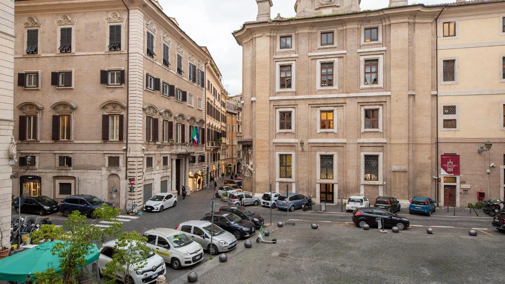 The Best In Rome Orologio 0*,  İtalya