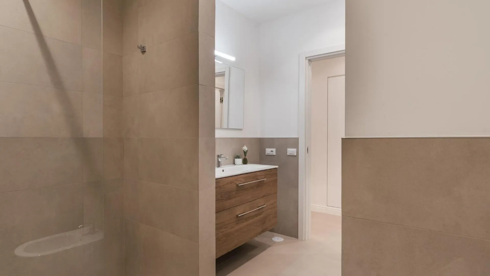 The Best In Rome Orologio Apartment
